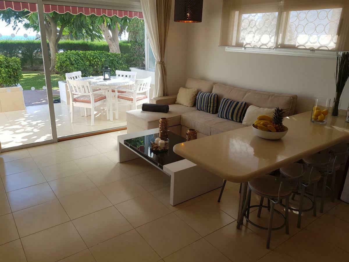 First Line Seaside Apartment San Agustin  Bagian luar foto