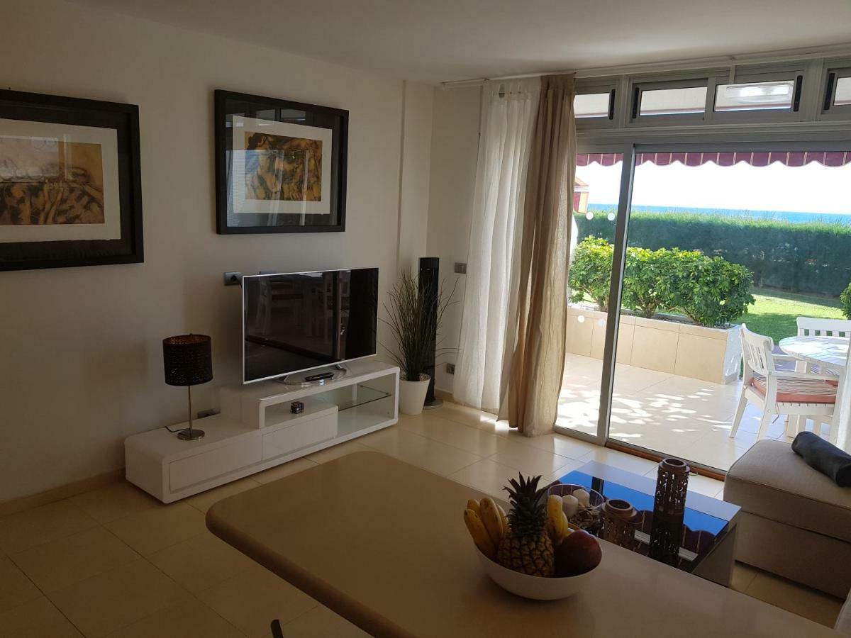 First Line Seaside Apartment San Agustin  Bagian luar foto