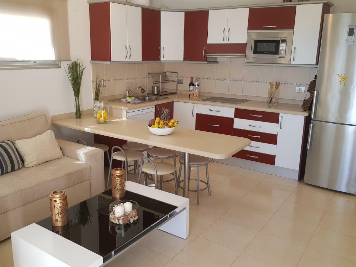 First Line Seaside Apartment San Agustin  Bagian luar foto